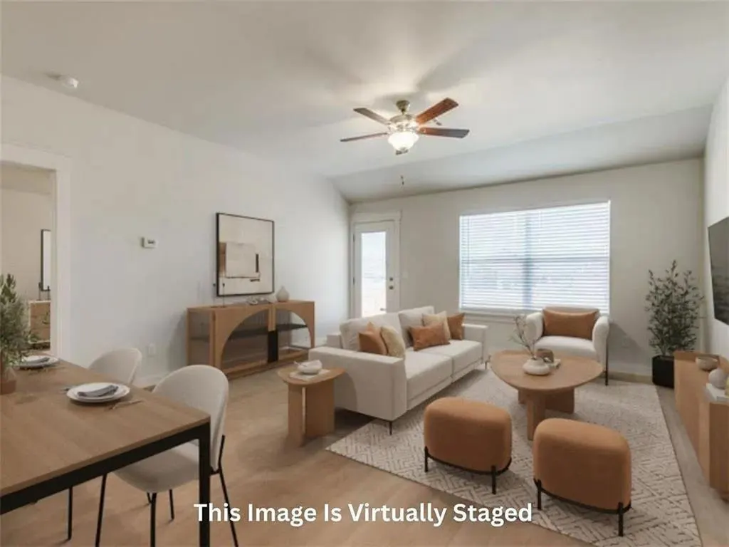 Photo 2 — 4246 NE 16th Street, Oklahoma City, OK 73117