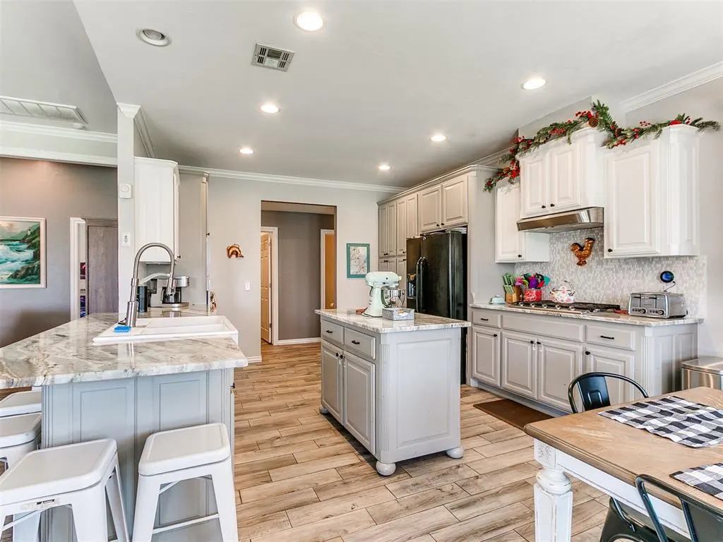 Photo 11 — 4716 Millstone Drive, Oklahoma City, OK 73179
