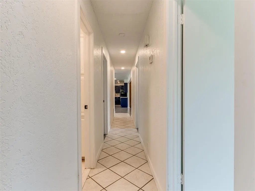Photo 37 — 10820 Blue Fox Drive, Edmond, OK 73025