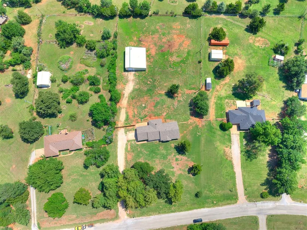 Photo 48 — 10820 Blue Fox Drive, Edmond, OK 73025