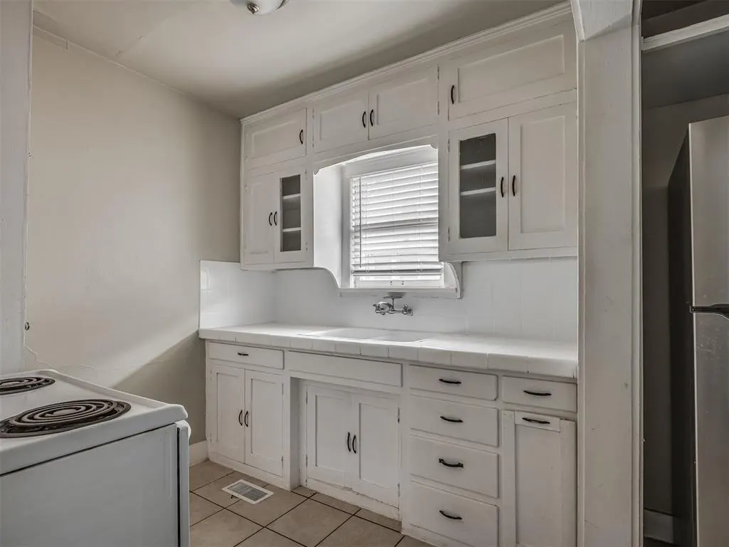 Photo 11 — 2517 NW 22nd Street, Oklahoma City, OK 73107