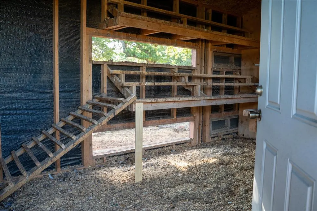 Photo 39 — 589 E Three Mile Road, Durant, OK 74701