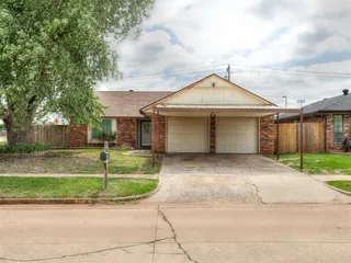Sold home at 914 S Highland Drive