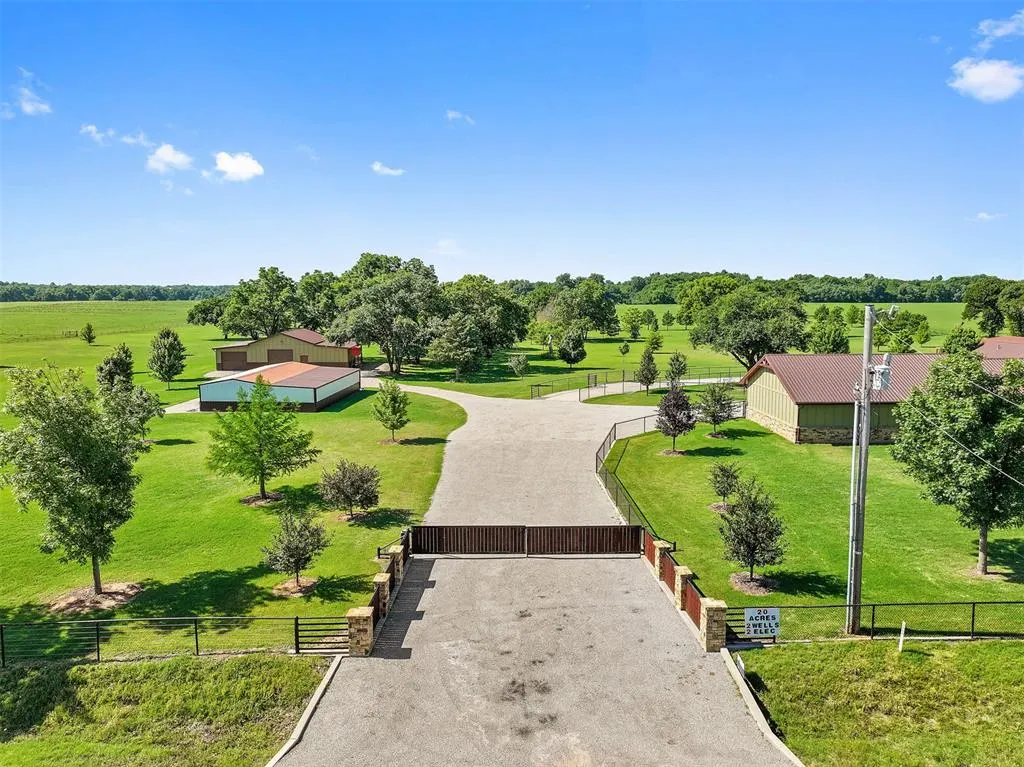 Front exterior — 7800 Slaughterville Road, Lexington, OK 73051