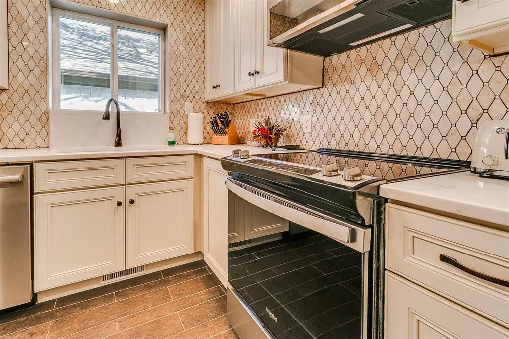 Photo 10 — 3813 Ives Way, Norman, OK 73072