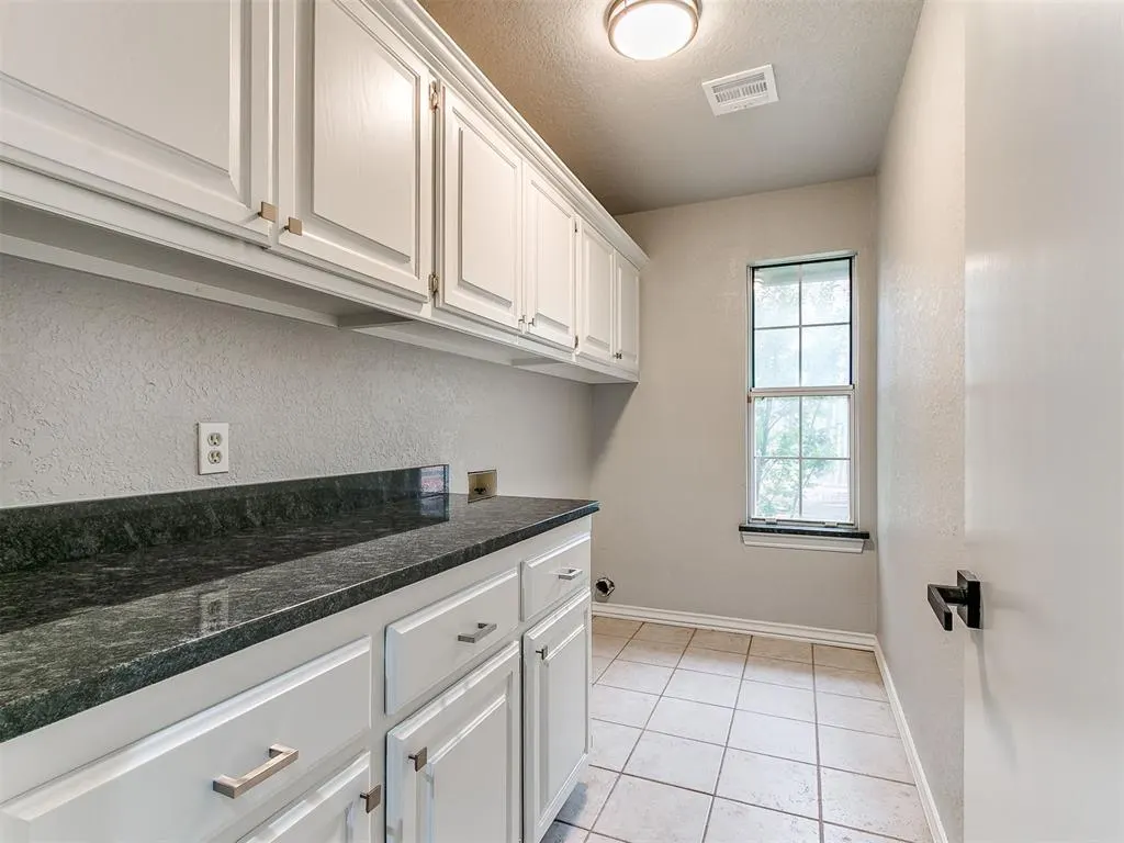 Photo 17 — 2701 SW 112th Street, Oklahoma City, OK 73170