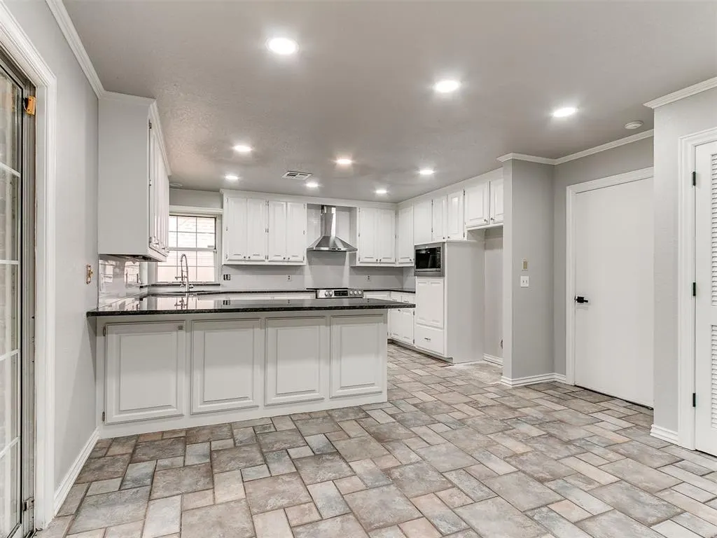 Photo 27 — 2701 SW 112th Street, Oklahoma City, OK 73170
