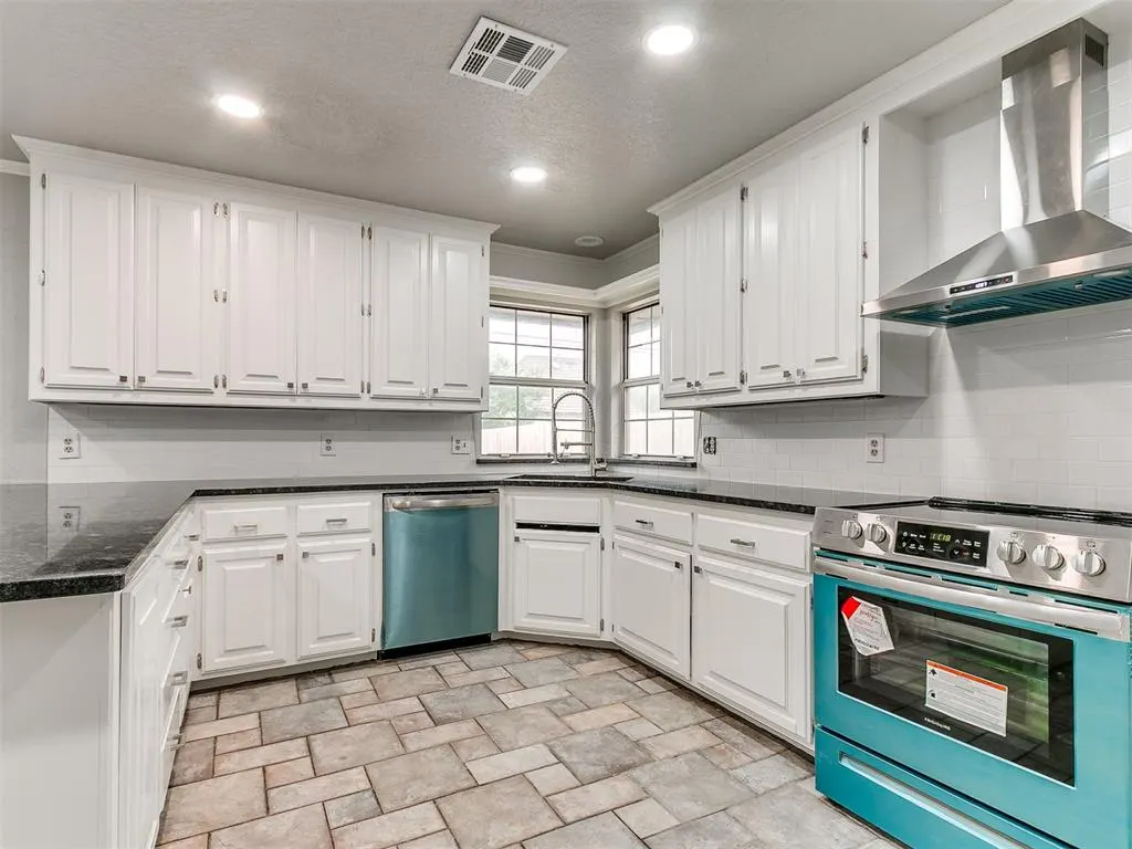 Photo 30 — 2701 SW 112th Street, Oklahoma City, OK 73170