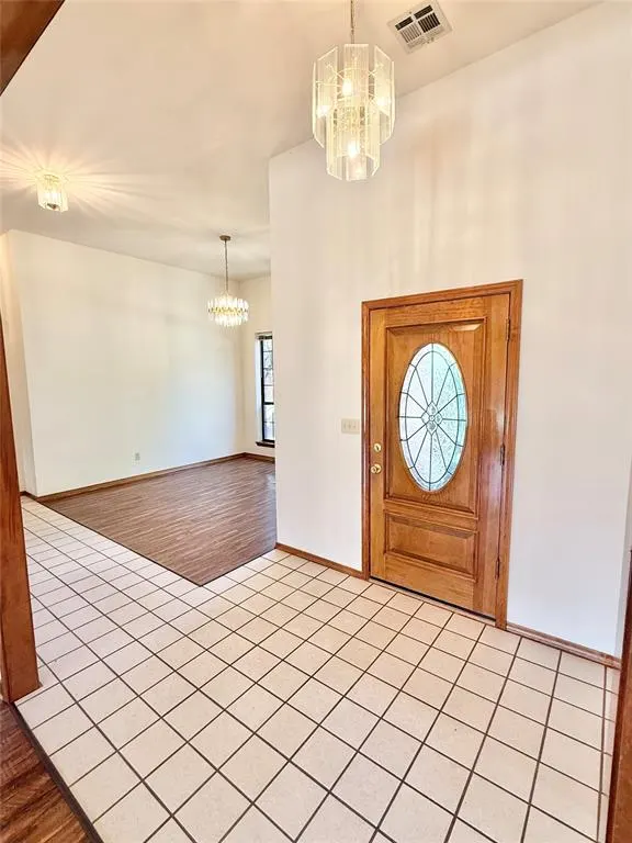 Photo 2 — 2912 Learly Lane, Altus, OK 73521