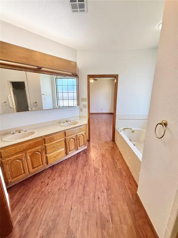 Photo 29 — 2912 Learly Lane, Altus, OK 73521