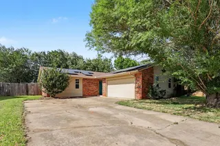 Sold home at 1913 Vanessa Drive