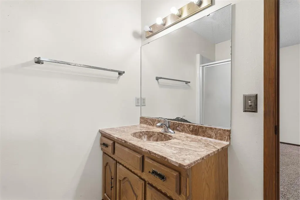 Photo 19 — 9102 E 32 Highway, Marietta, OK 73448