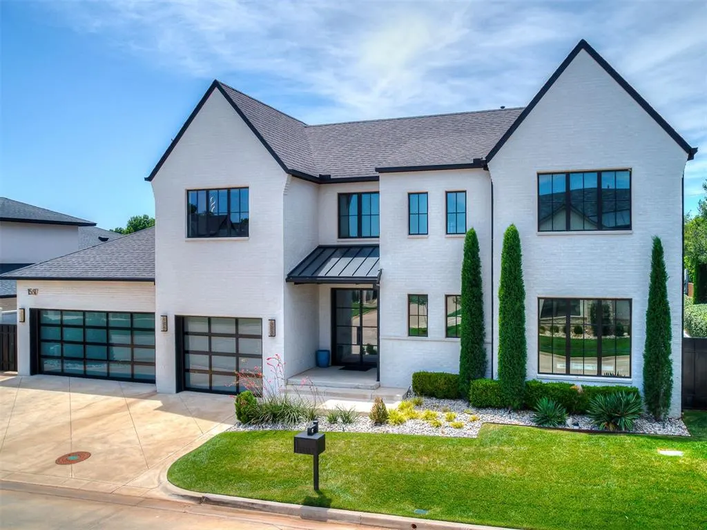 Front exterior — 15617 Woodleaf Lane, Edmond, OK 73013