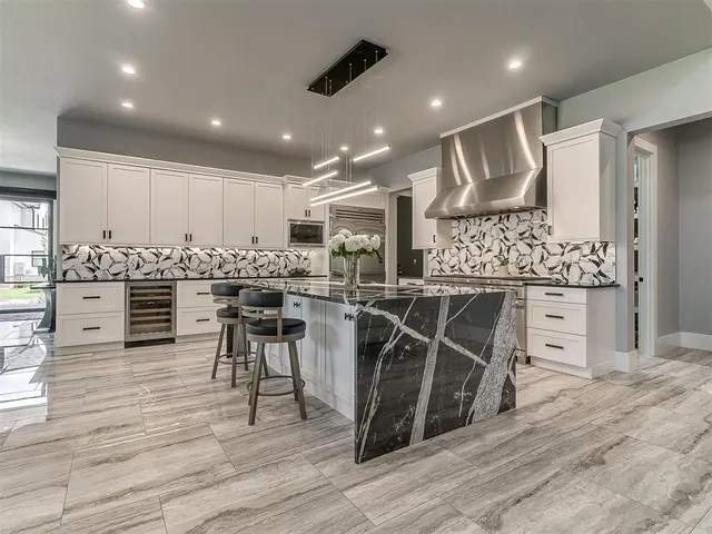 Photo 5 — 15617 Woodleaf Lane, Edmond, OK 73013