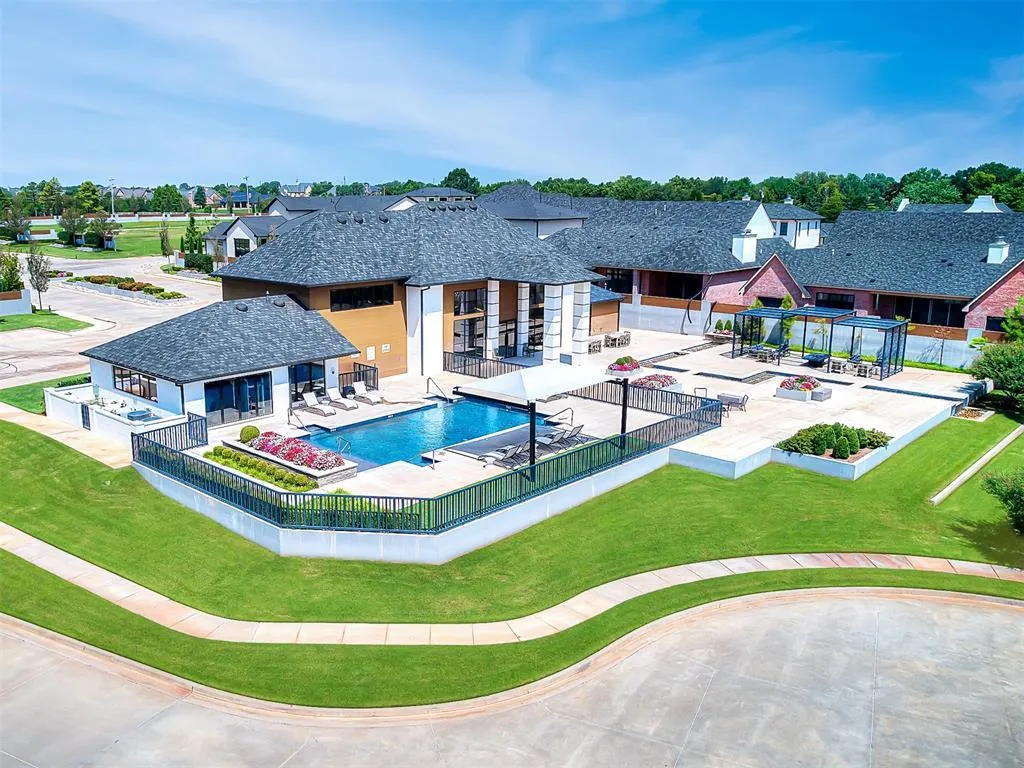 Photo 48 — 15617 Woodleaf Lane, Edmond, OK 73013