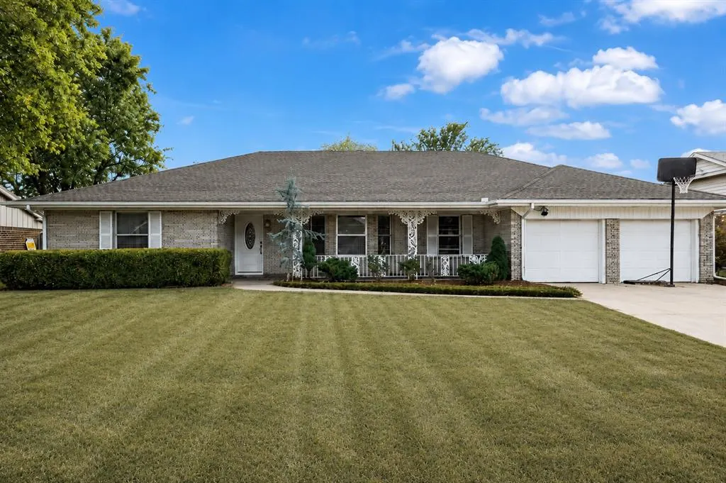 Front exterior — 3520 NW 42nd Street, Oklahoma City, OK 73112