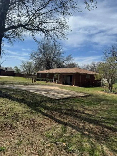 Photo 2 — 13362 State Highway 76, Lindsay, OK 73052
