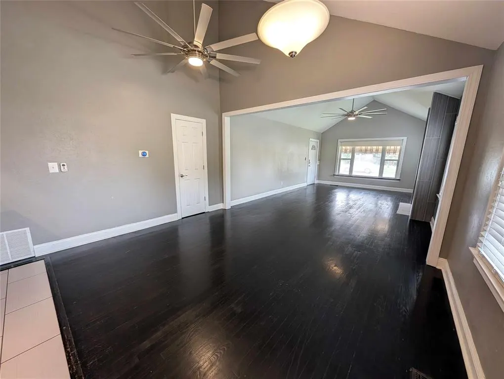 Photo 7 — 3145 NW 21st Street, Oklahoma City, OK 73107