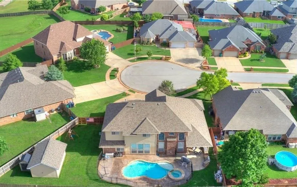 Photo 4 — 9105 SW 27th Street, Oklahoma City, OK 73128