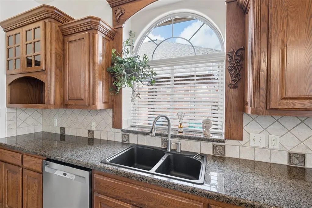 Photo 12 — 9105 SW 27th Street, Oklahoma City, OK 73128