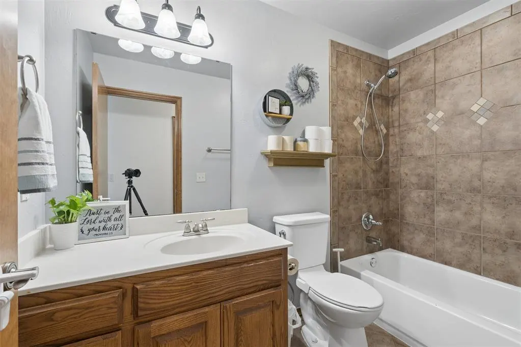 Photo 28 — 9105 SW 27th Street, Oklahoma City, OK 73128