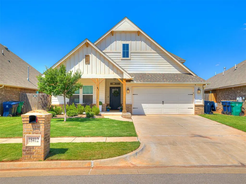 Front exterior — 18412 Autumn Grove Drive, Edmond, OK 73012