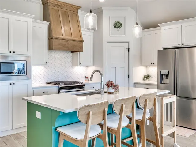 Photo 6 — 18412 Autumn Grove Drive, Edmond, OK 73012