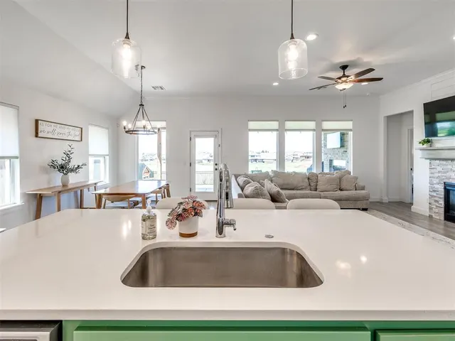 Photo 8 — 18412 Autumn Grove Drive, Edmond, OK 73012