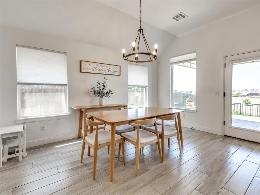 Photo 9 — 18412 Autumn Grove Drive, Edmond, OK 73012
