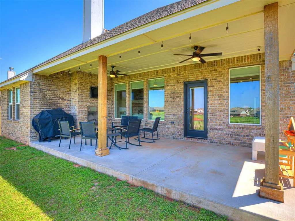Photo 38 — 18412 Autumn Grove Drive, Edmond, OK 73012