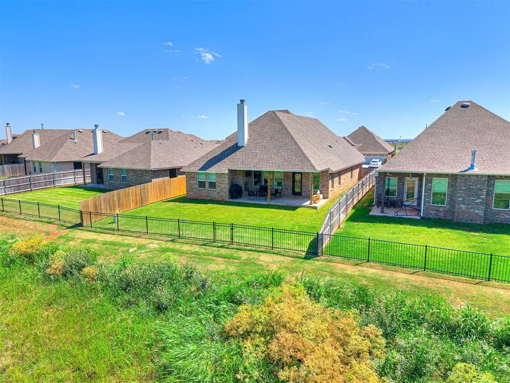 Photo 43 — 18412 Autumn Grove Drive, Edmond, OK 73012