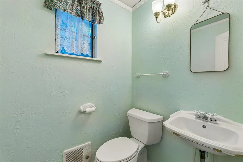 Photo 23 — 535 S Flood Avenue, Norman, OK 73069