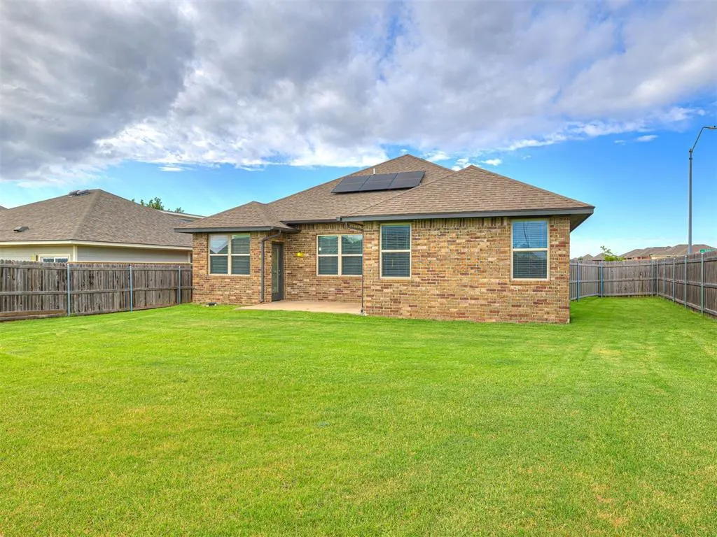 Photo 21 — 9433 NW 91st Street, Yukon, OK 73099