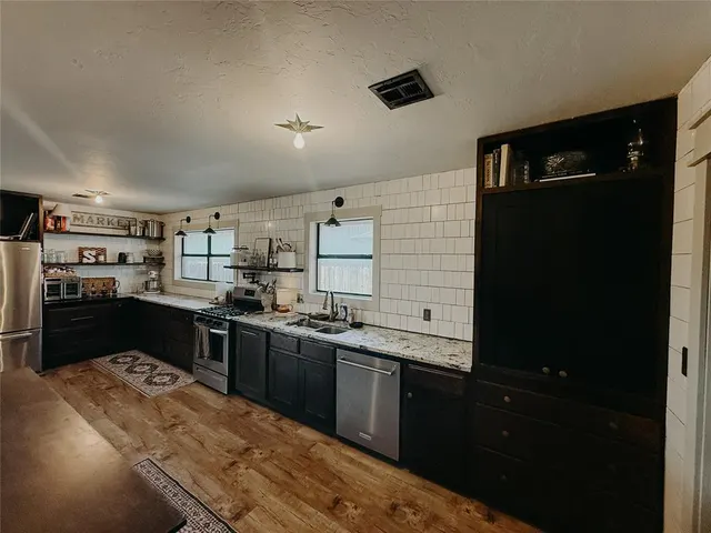 Photo 8 — 610 SE 7th Street, Lexington, OK 73051