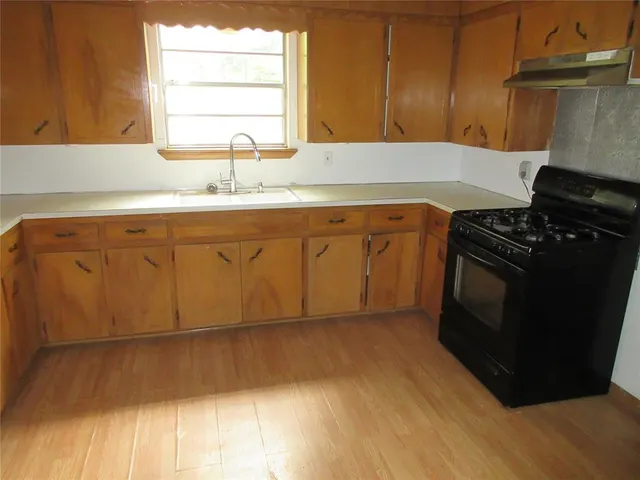 Photo 5 — 111 W Main Street, Tecumseh, OK 74873
