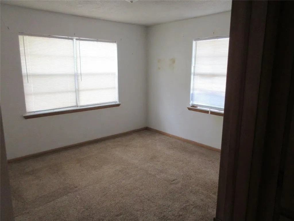 Photo 9 — 111 W Main Street, Tecumseh, OK 74873