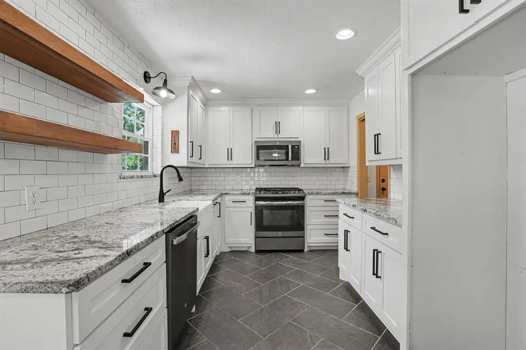 Photo 14 — 2404 Lytal Lane, Edmond, OK 73013