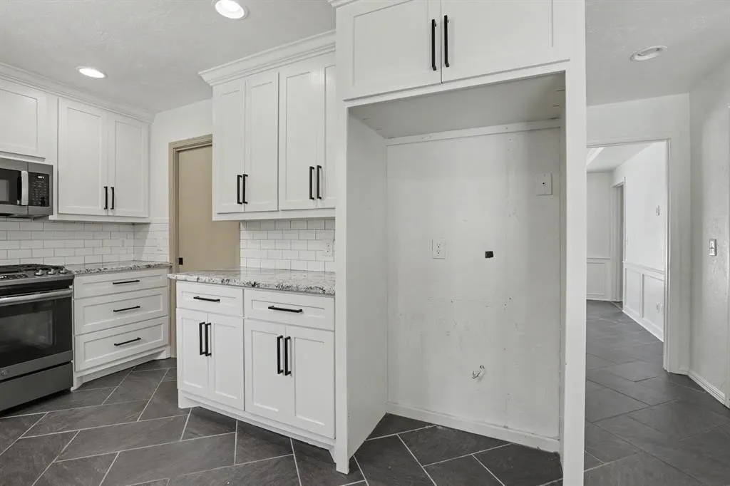 Photo 18 — 2404 Lytal Lane, Edmond, OK 73013