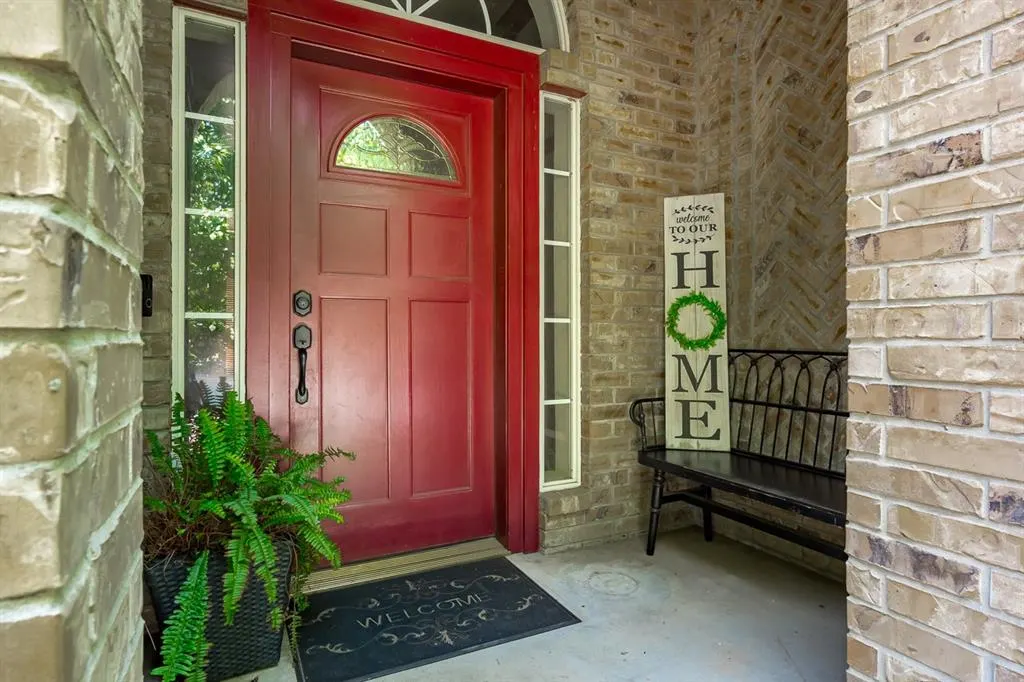 Photo 3 — 809 Fox Run Trail, Edmond, OK 73034