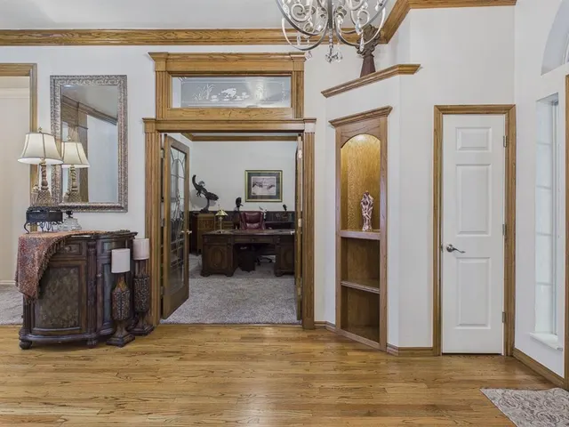 Photo 6 — 809 Fox Run Trail, Edmond, OK 73034