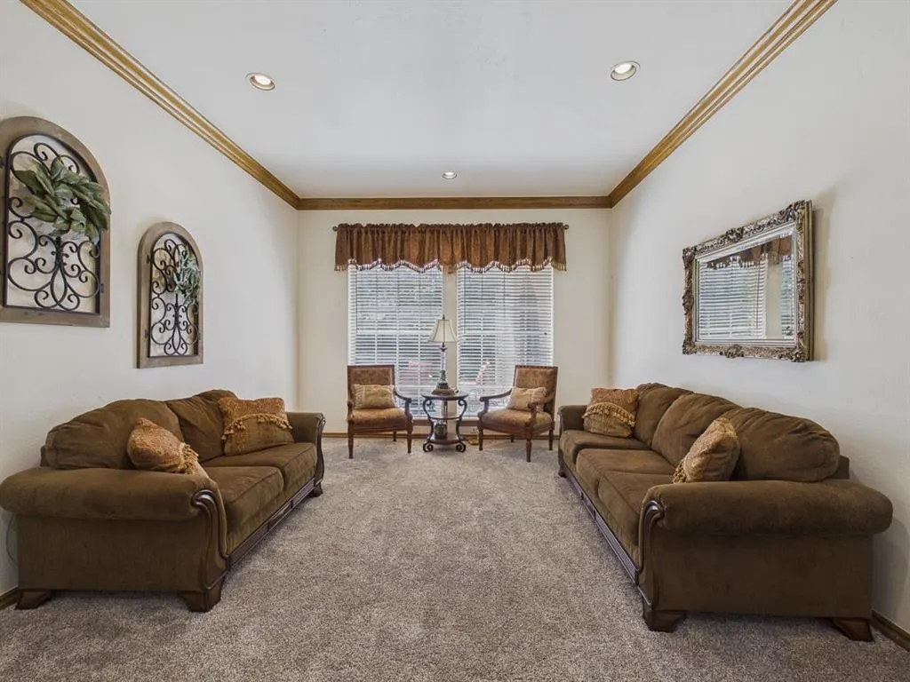 Photo 10 — 809 Fox Run Trail, Edmond, OK 73034
