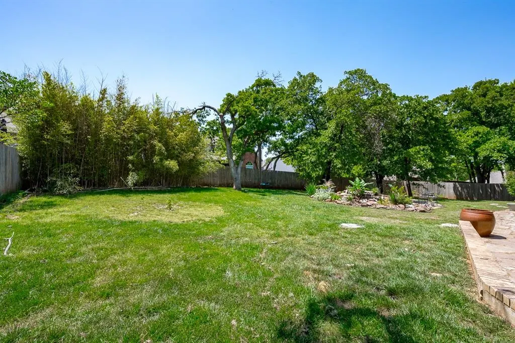 Photo 48 — 809 Fox Run Trail, Edmond, OK 73034