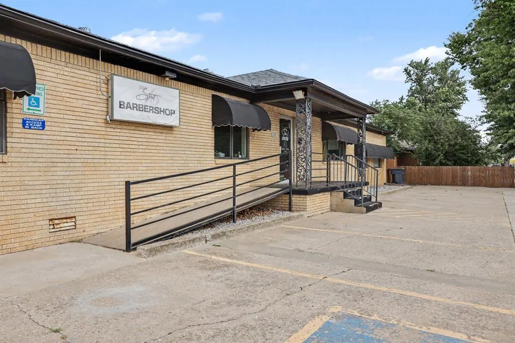 Photo 3 — 3705 N Meridian Avenue, Oklahoma City, OK 73112