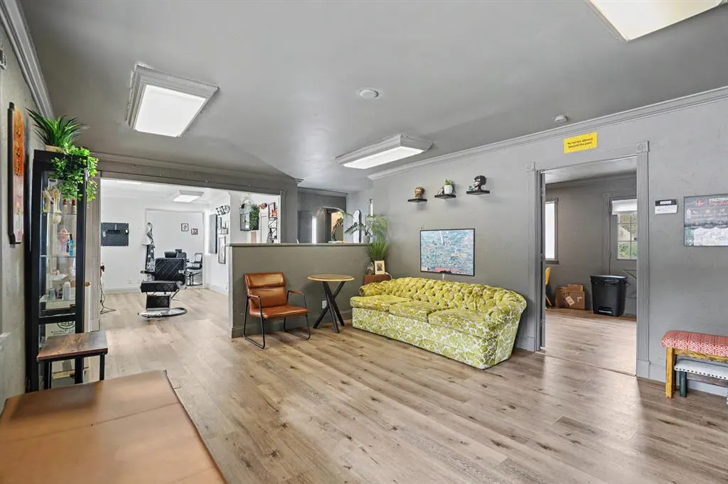 Photo 13 — 3705 N Meridian Avenue, Oklahoma City, OK 73112