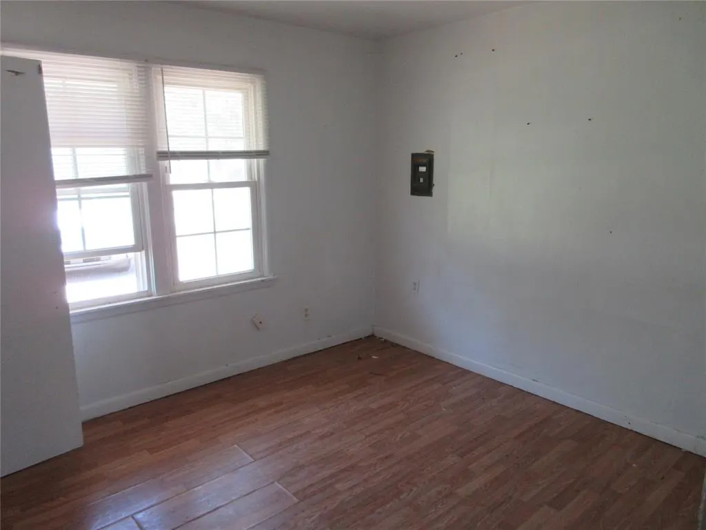 Photo 3 — 301 E Tennyson Avenue, Tecumseh, OK 74873