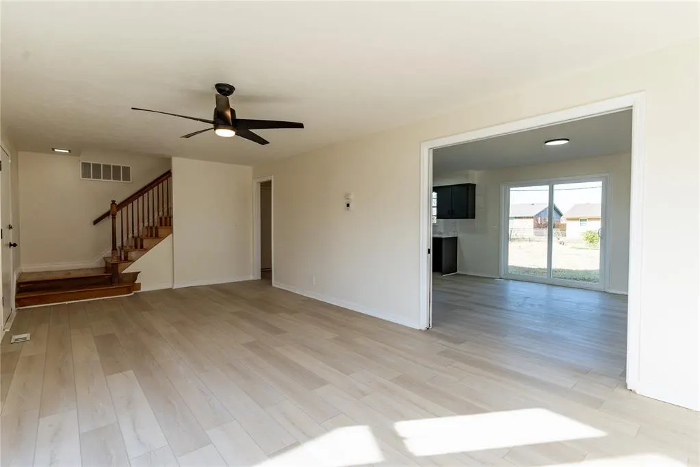 Photo 3 — 913 NE 81st Street, Oklahoma City, OK 73114