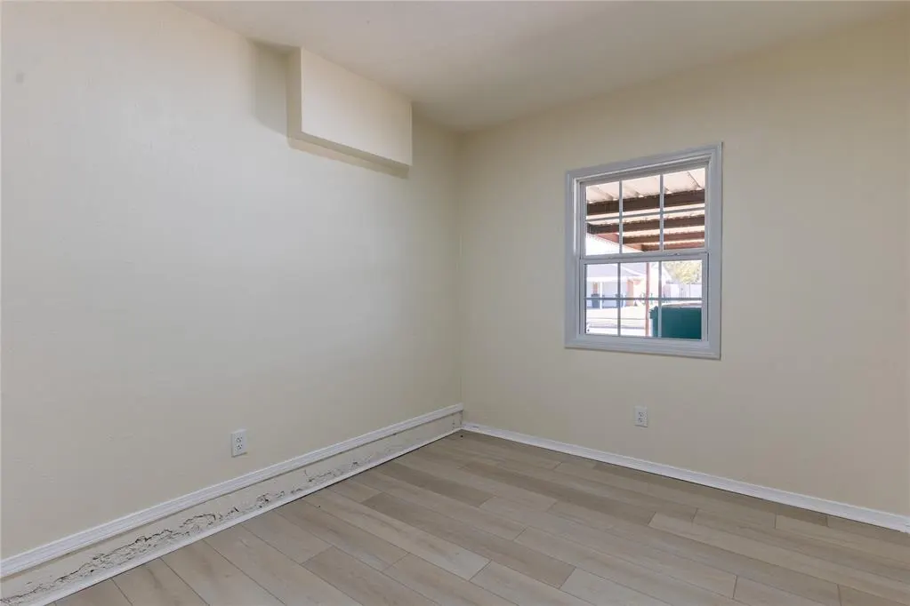 Photo 13 — 913 NE 81st Street, Oklahoma City, OK 73114