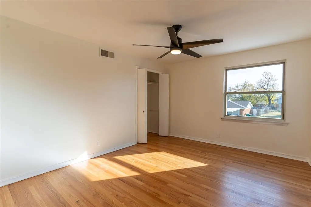 Photo 15 — 913 NE 81st Street, Oklahoma City, OK 73114