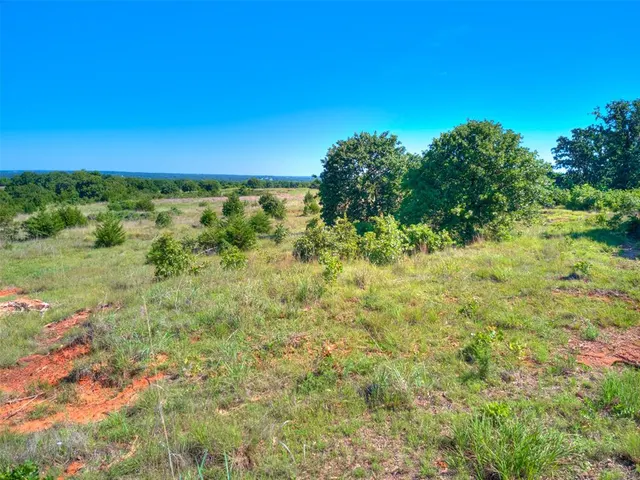 Photo 2 — 4 NE 164th Street, Luther, OK 73054