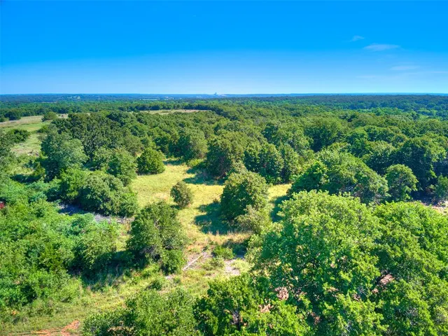 Photo 2 — 7 NE 164th Street, Luther, OK 73054